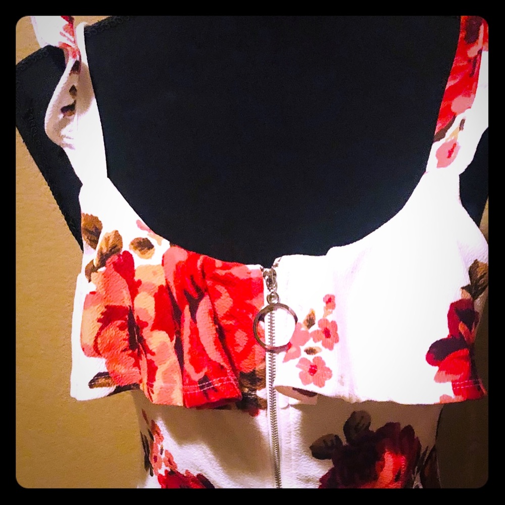 Cute brand new size medium floral dress
